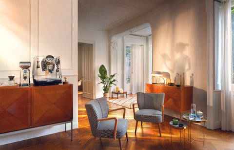 日本上陸は今秋、エスプレッソ・ドリップ両対応のコンパクトなマシンFaemina